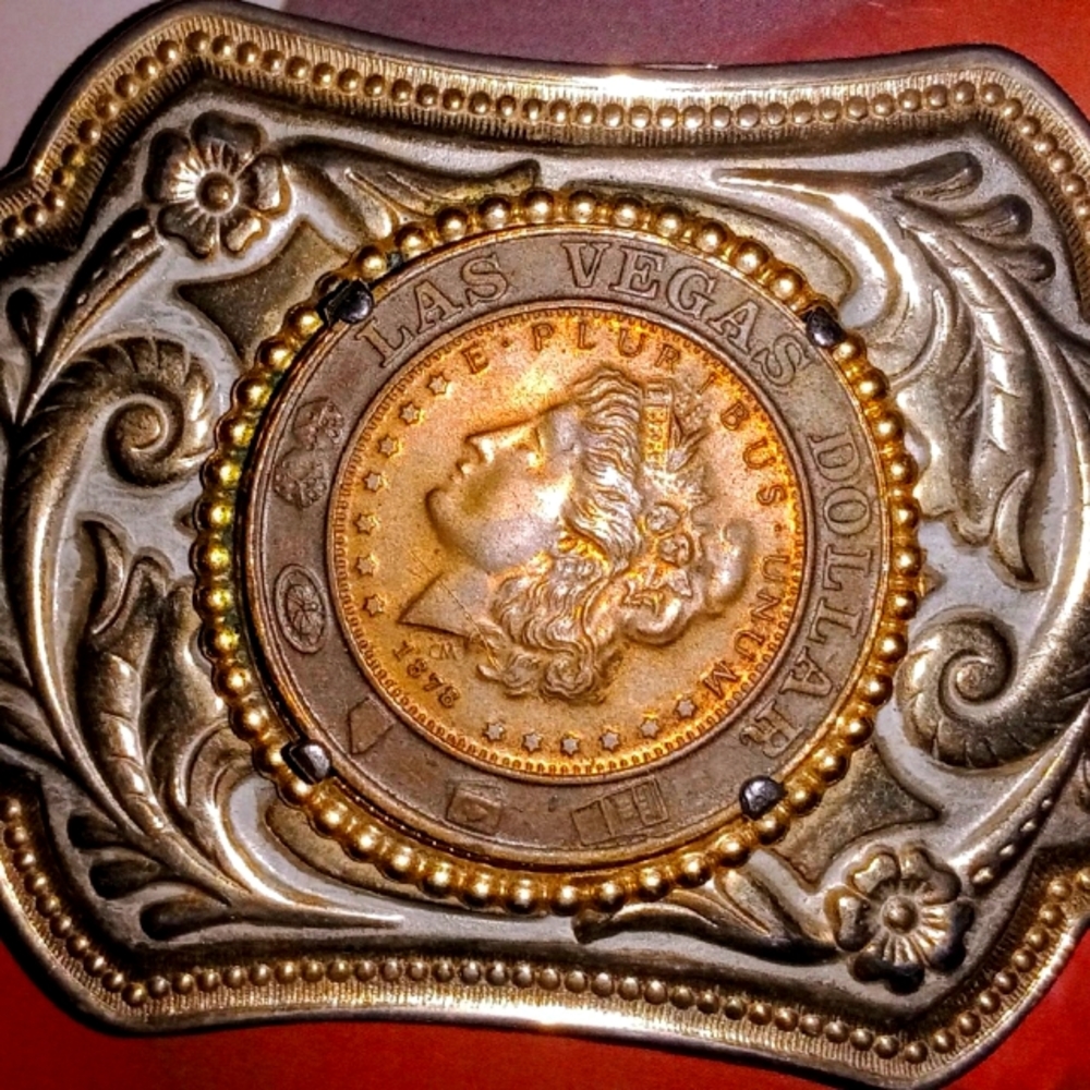 COOL VINTAGE 1970'S **LAS VEGAS COIN** ARTWORK FASHION BELT BUCKLE